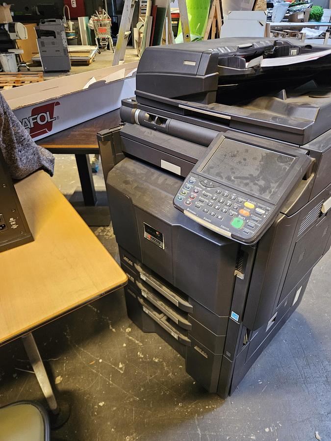 Used 2012 Agfa Anapurna + OCE arizona + printing machines package