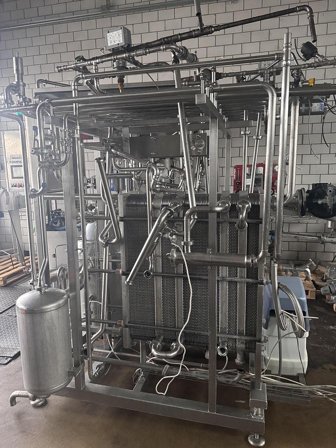Used Dairy Processing Bundle — Pasteur 2500L/H with Centrifuge and Homogenizer, Bottling Line with Labeling System, and 400L Butter Churn