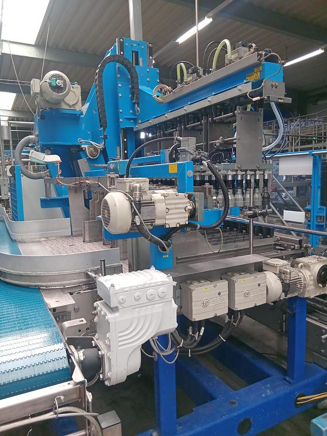 Used 2003 Kettner PET Crate Packer
