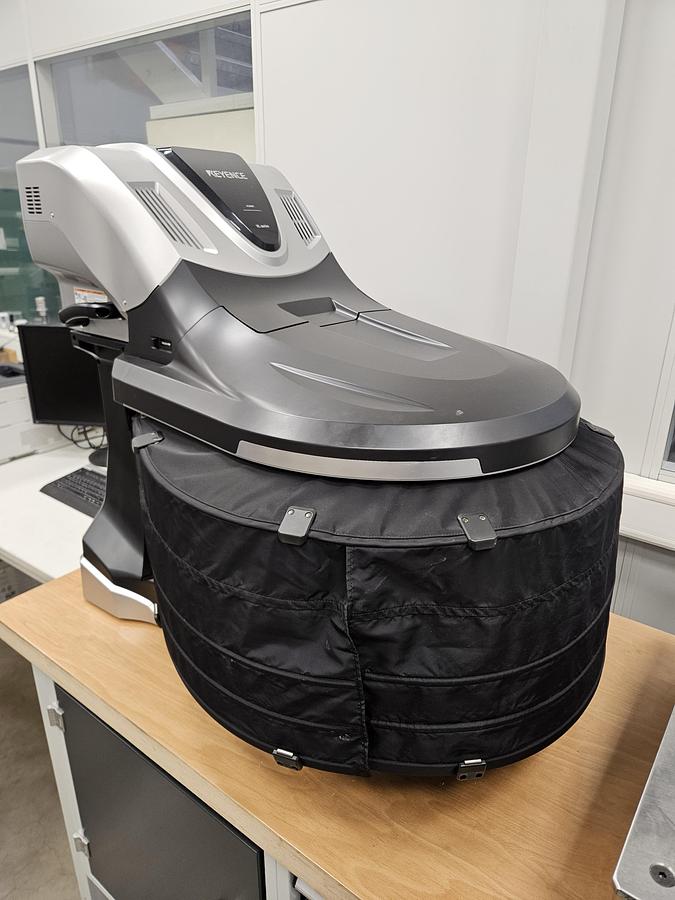 Used 2025 KEYENCE  VL 7701 Optical 3D Measuring Machine