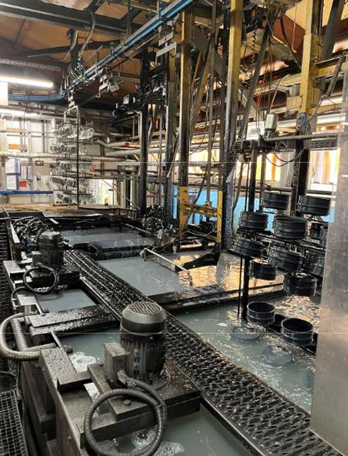 Used 1982 Heiche Complete KTL Cathodic Dip Coating Line