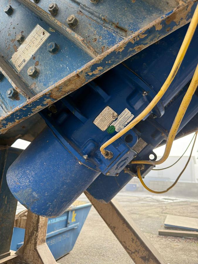 Used 1999 Kleemann Mobicat MC 102 RH Mobile Jaw Crusher 