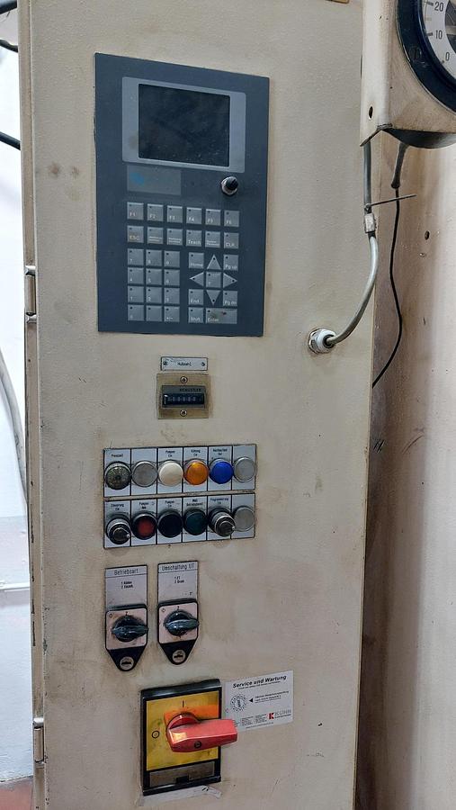 Used 1998 Müller Weingarten CEZ 100.4.12 Hydraulic C-Frame Press