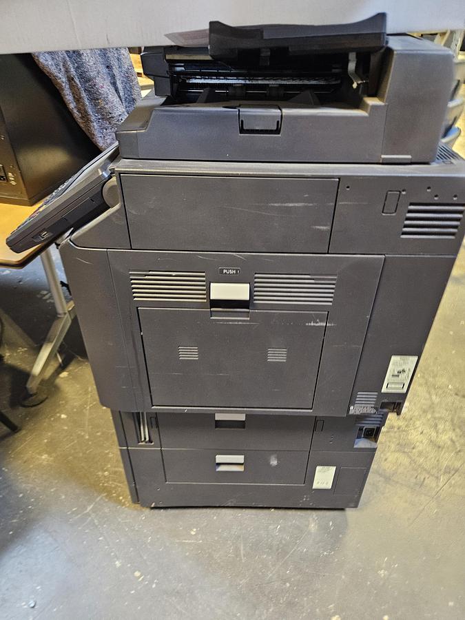 Used 2012 Agfa Anapurna + OCE arizona + printing machines package
