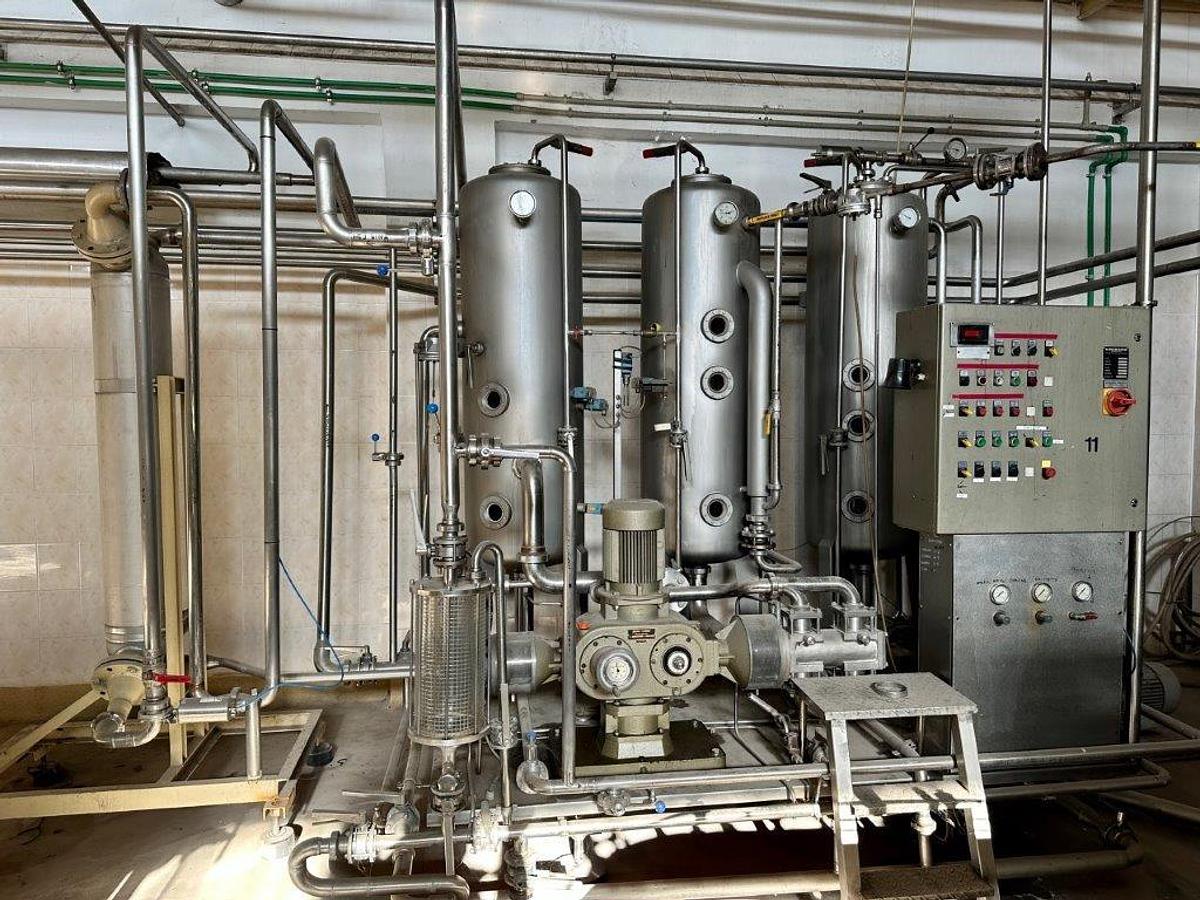 Used Used KRONES carbonated bottling line