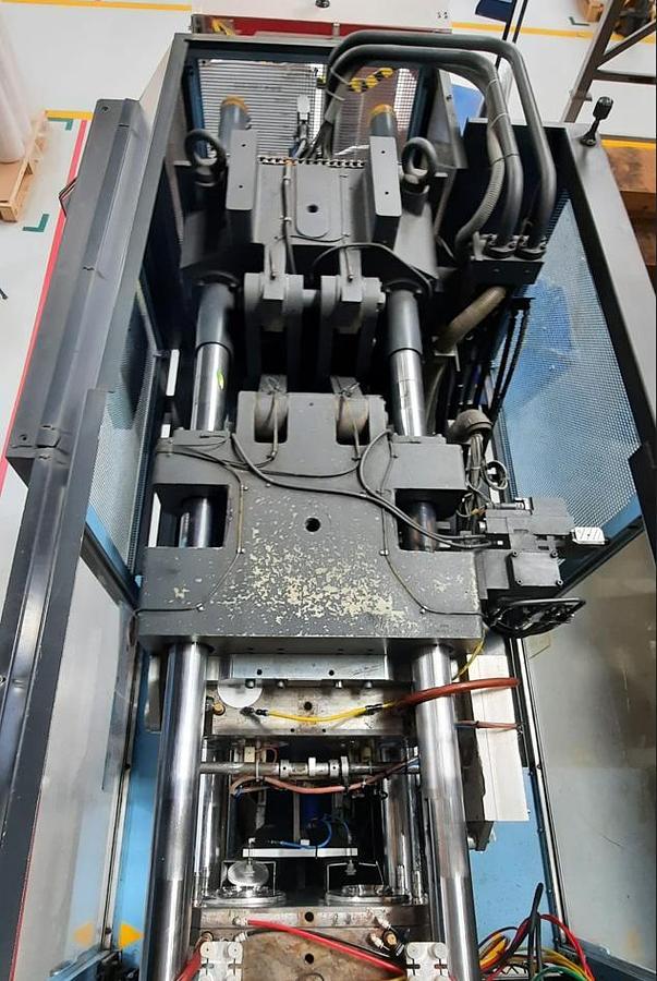 Used 2007 Stork S-1500-850 Injection Molding Machine