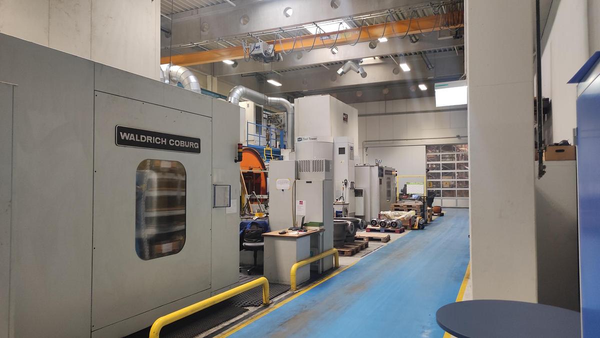 Used Waldrich Coburg BJ2004 Carousel Turning-Milling Machining Center