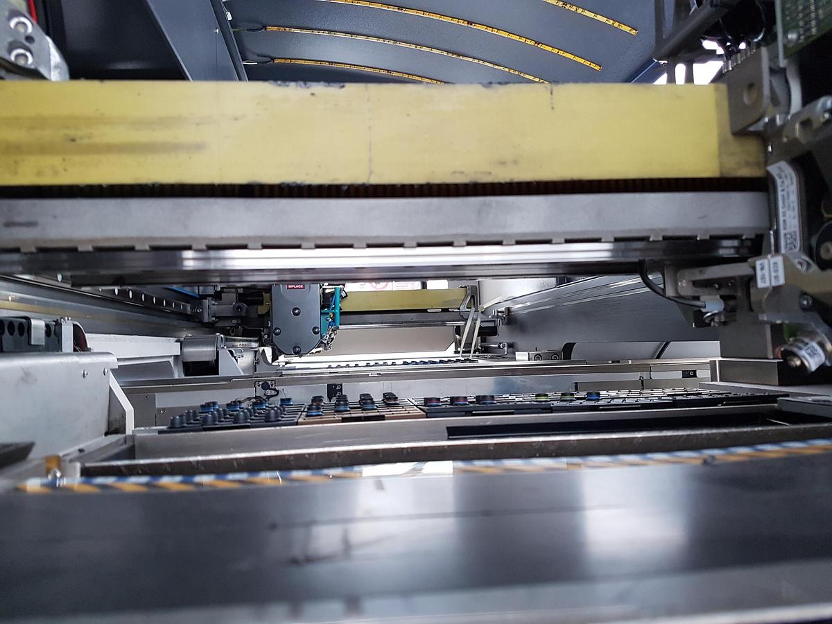 Used Siemens Siplace SMT Machines  Package