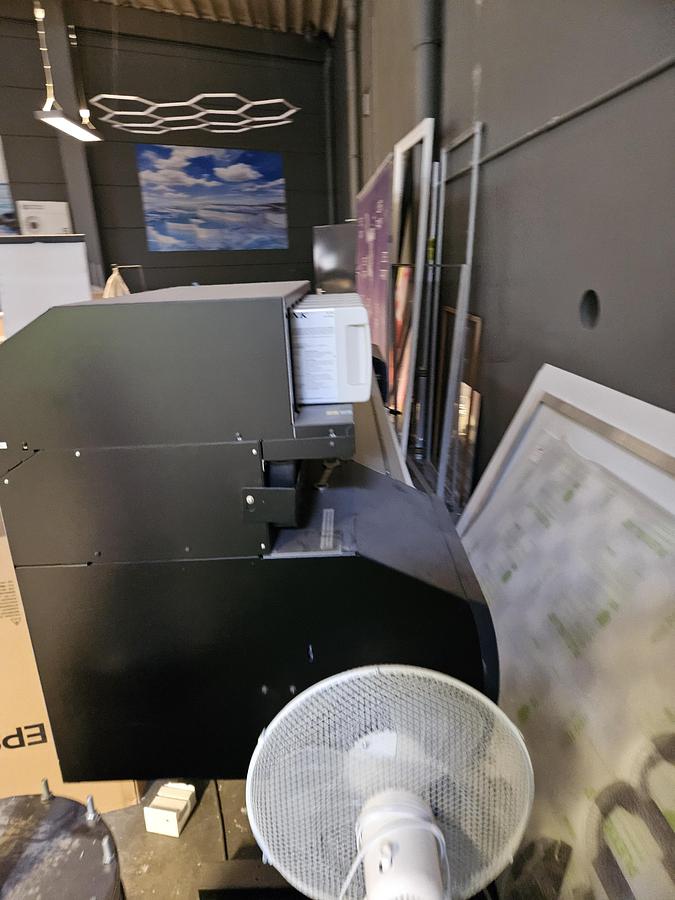 Used 2012 Agfa Anapurna + OCE arizona + printing machines package