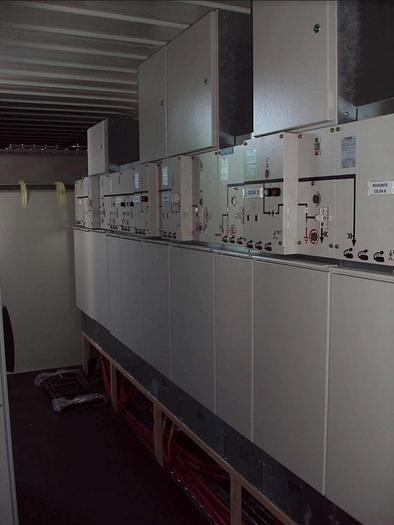 Used SIEMENS Medium Voltage Switchgears 24Kv
