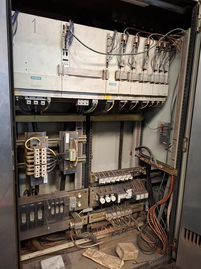 Used 1995 TOS WHQ 13.8 CNC