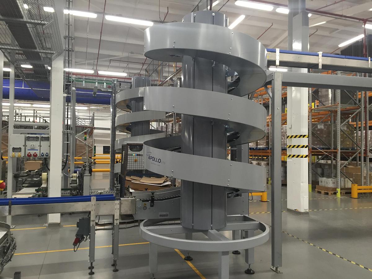 Used - CMB 600 Shrink Wrapping Machine and StraPack RQ-8X Automatic Strapping Machine for Sale