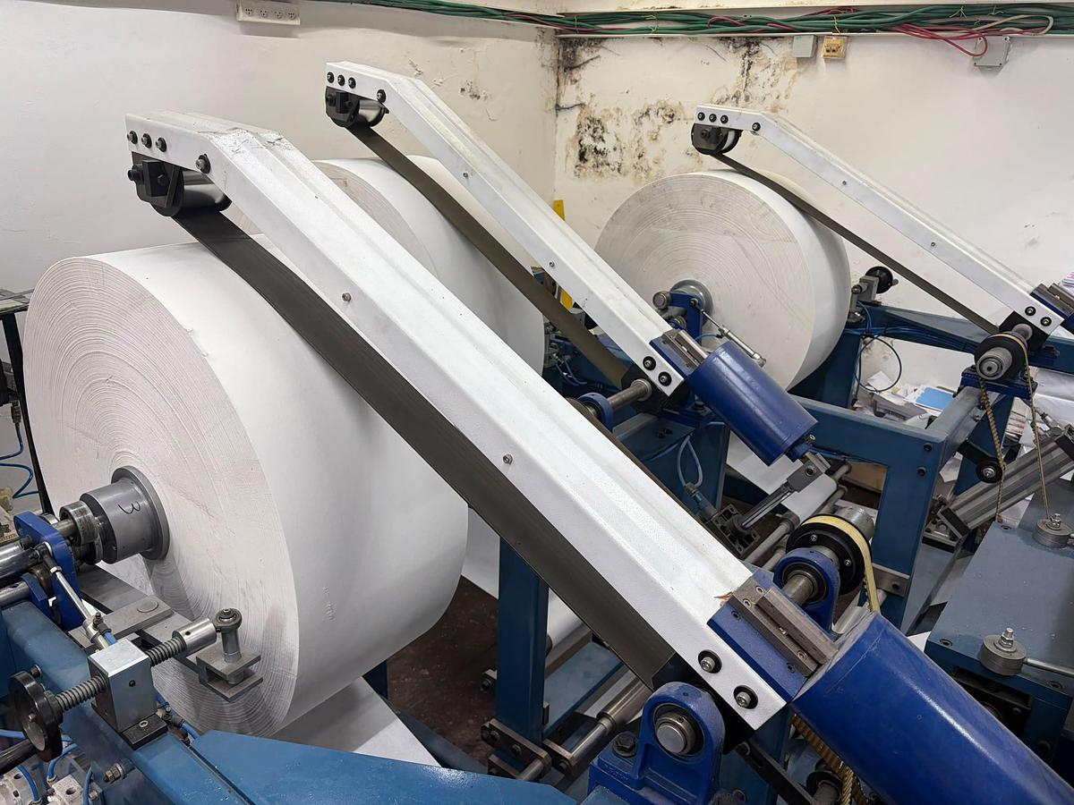 Used Napkin making machine