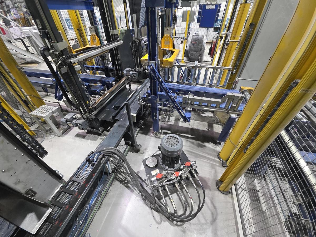 Used Tentoma RoRo StretchPack Semi-flow Packaging Machine
