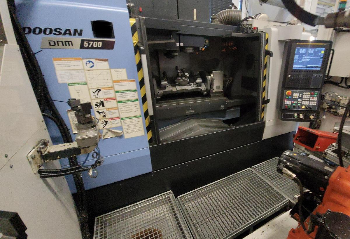 Used 2021 Doosan DNM 5700