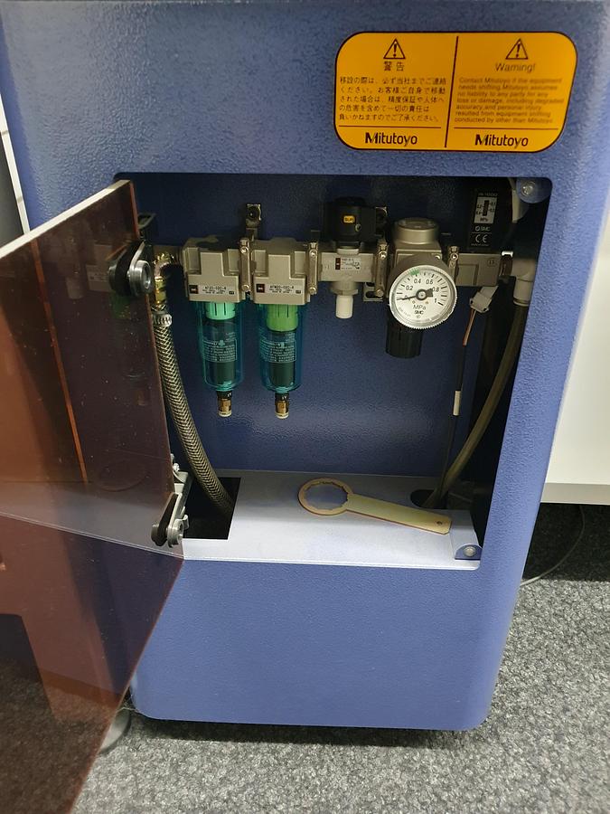 Used Mitutoyo CRT-A C574