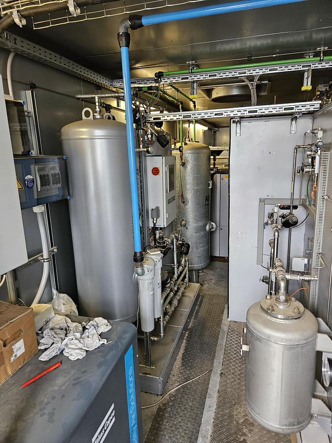 Used Airco Nitrogen container