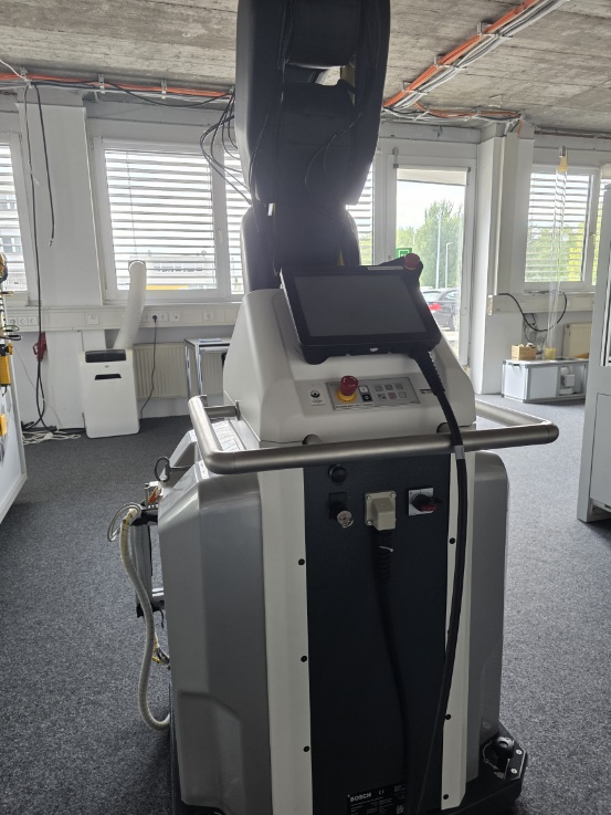 Used 2016 Bosch APAS assistant i6 Industrial Robot