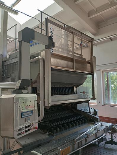 Used BOTTLE FILLING LINE 24.000 bottles/hour