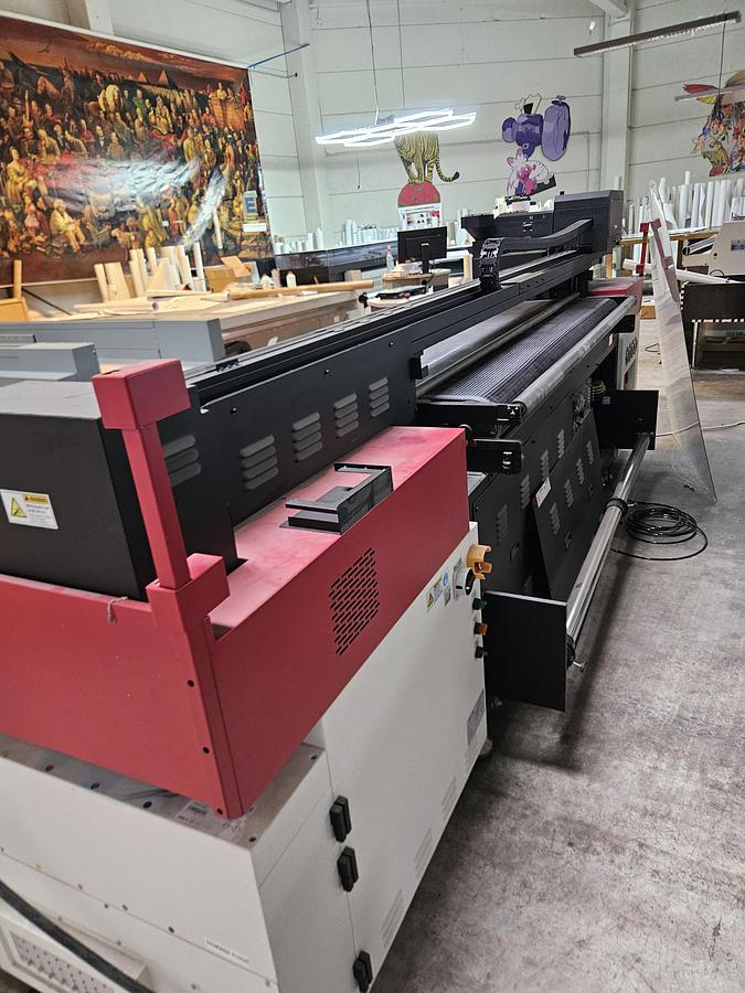 Used 2012 Agfa Anapurna + OCE arizona + printing machines package