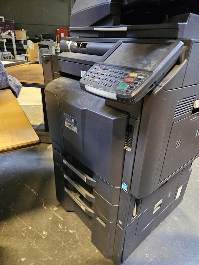 Used 2012 Agfa Anapurna + OCE arizona + printing machines package
