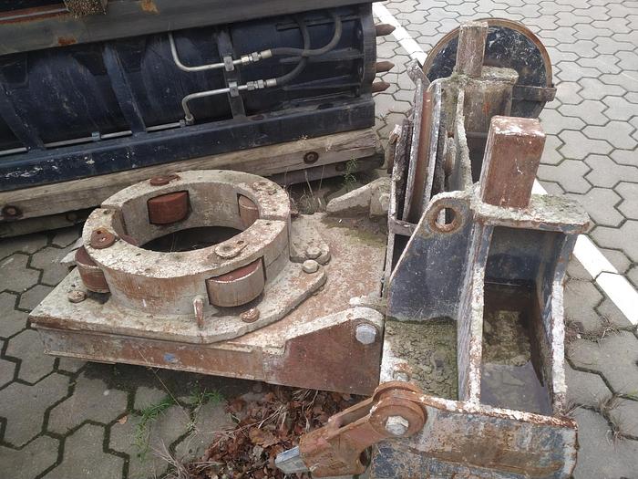 Used 2003 Fundex F12SE