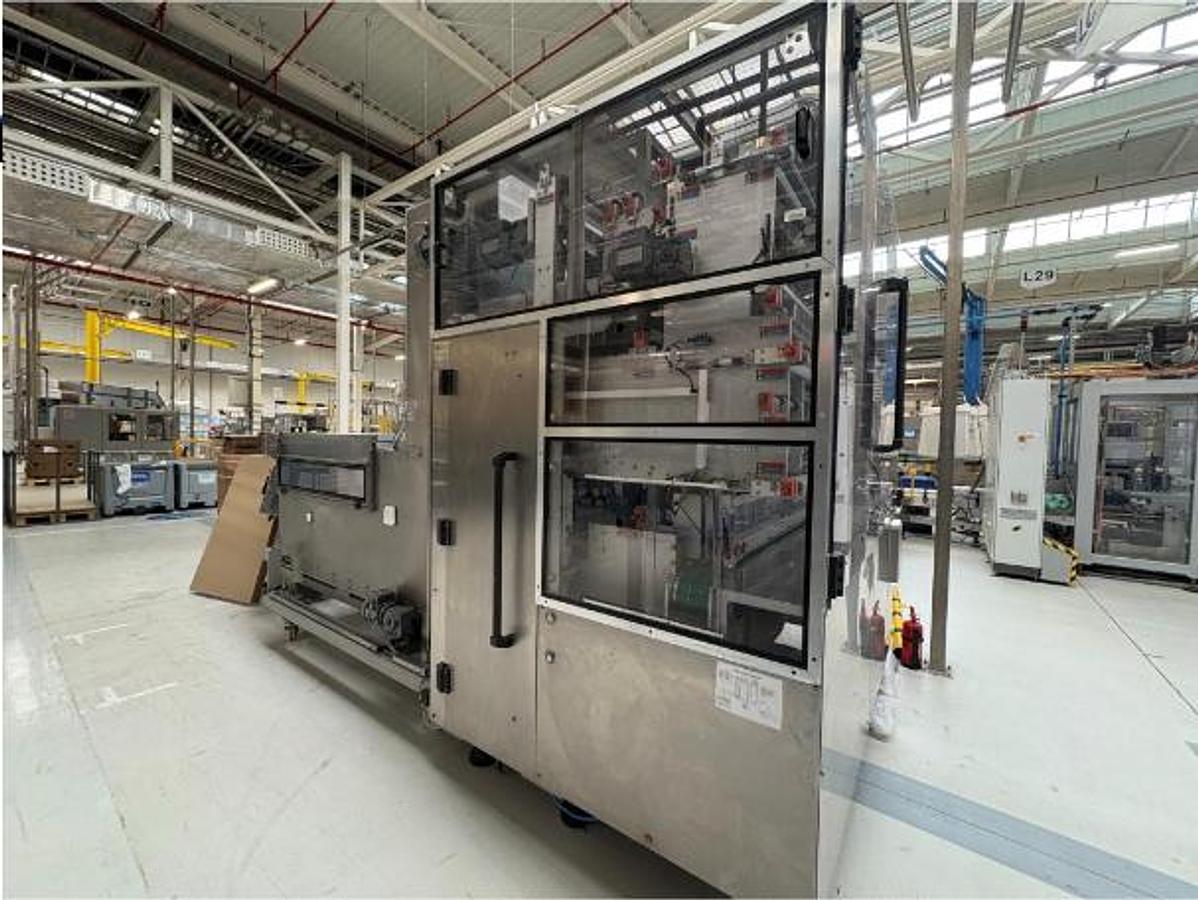 Used Bottle Distribution and Sleeve-Wrapping Line