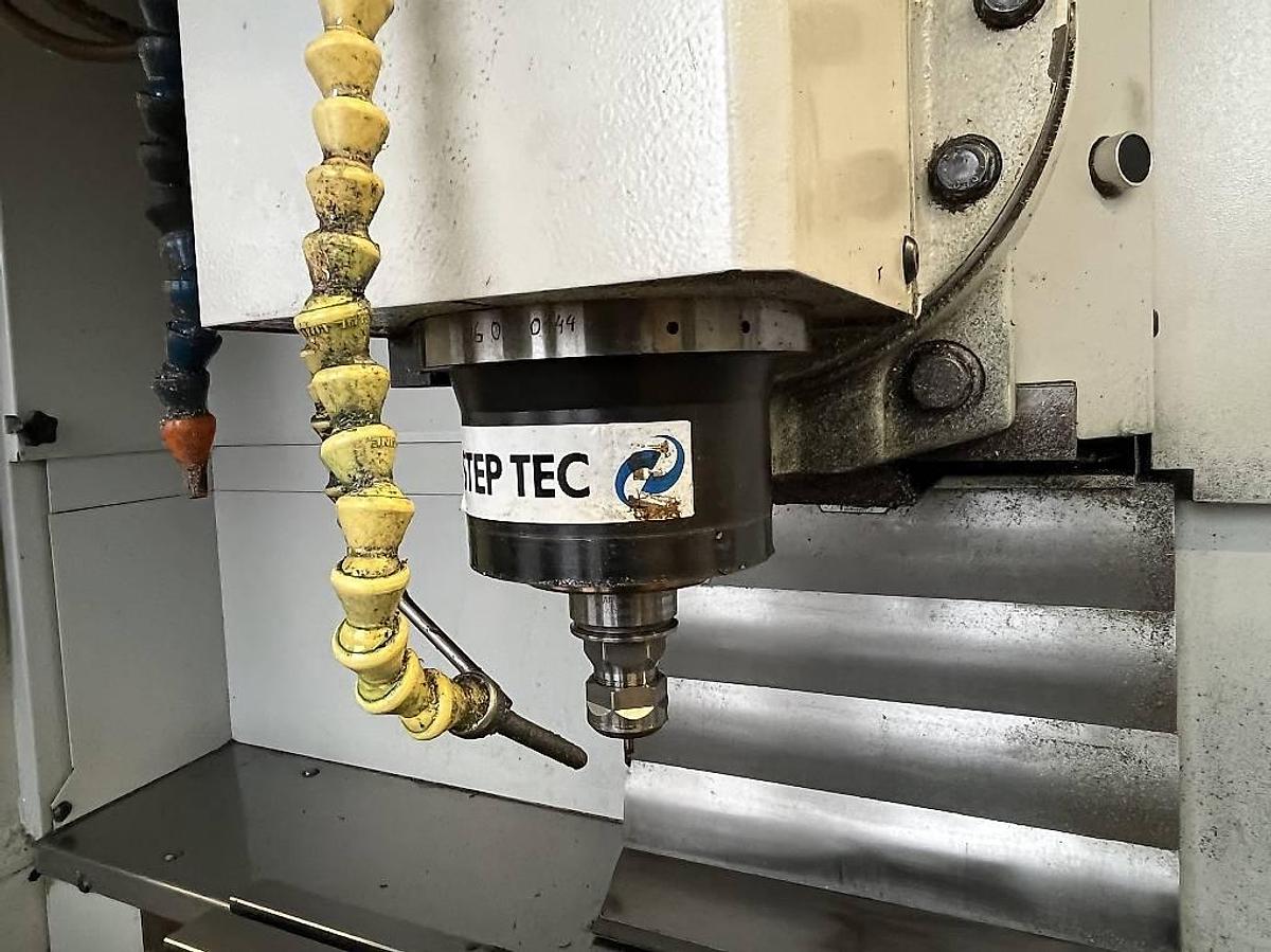 Used 1998 Mikron UM 600 HS