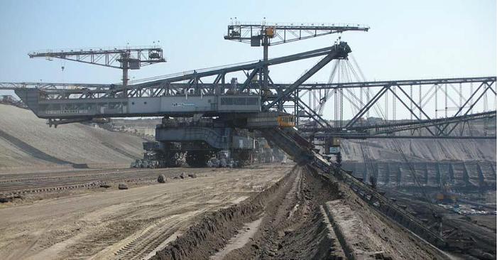 Used 1982 VEB Schwermaschinenbau „Georgi Dimitroff“ Bucked Chain Slewing Excavator Es3750