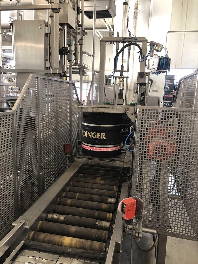 Used KEG Washing, Filling and Palletizing System