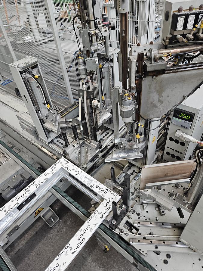 Used Urban Production line for PVC/plastic windows