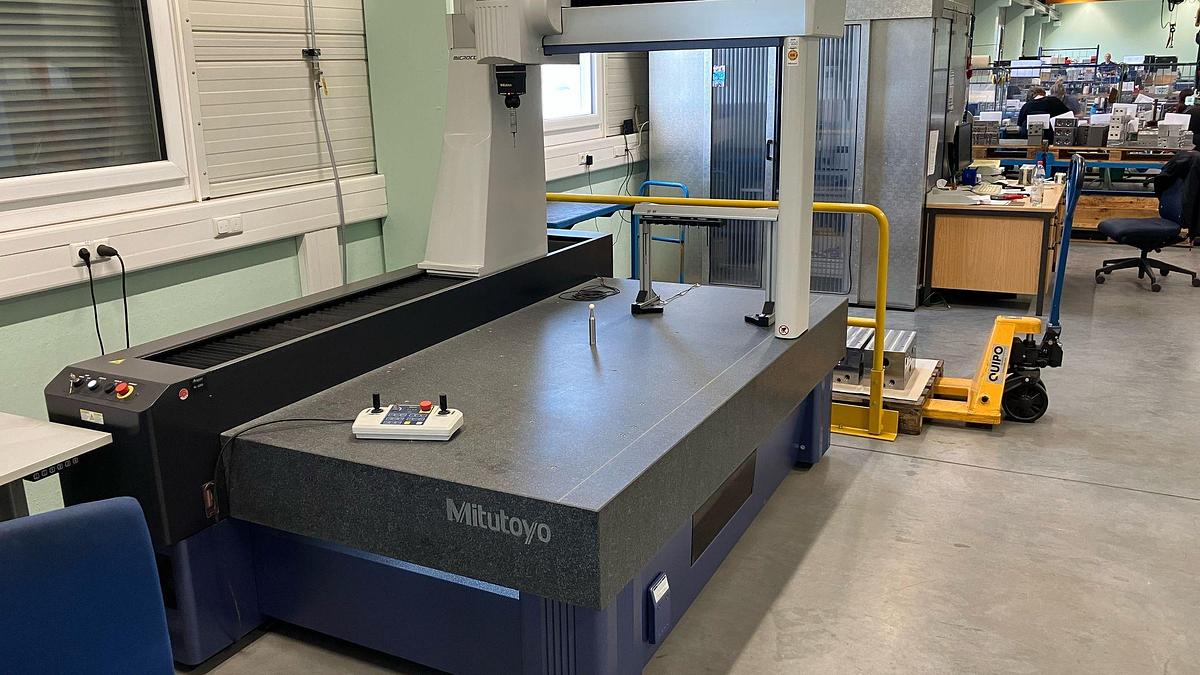 Used 2019  Mitutoyo Crysta-Apex S9168