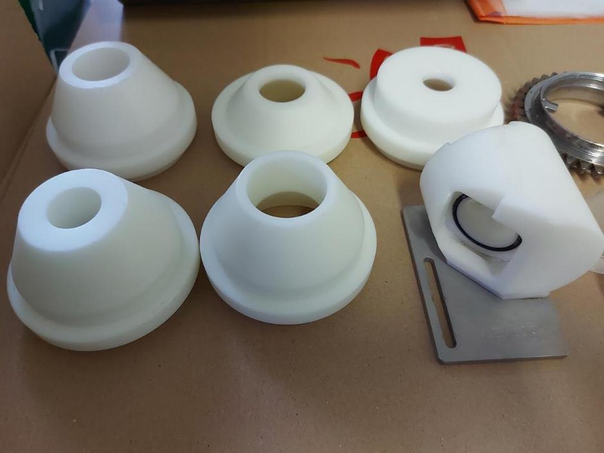 Used 2003 RHEON KN135