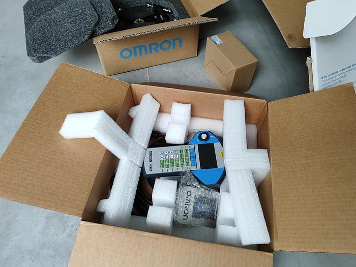 2021 OMRON 4-arms Quattro Robot iX