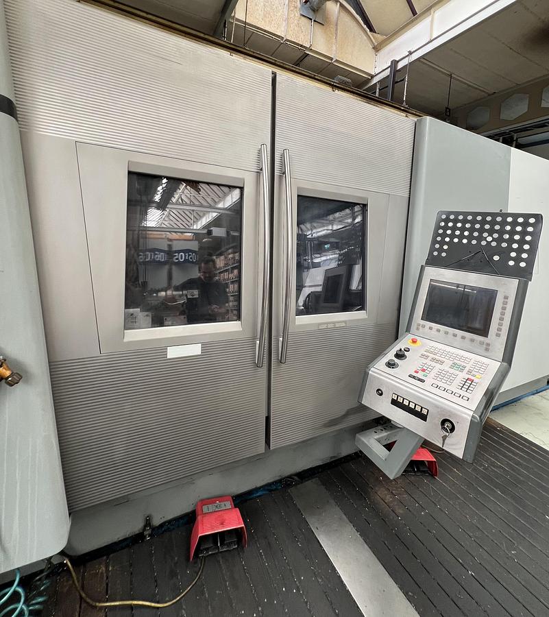 Used 2006 Gildemeister GMX 400 linear