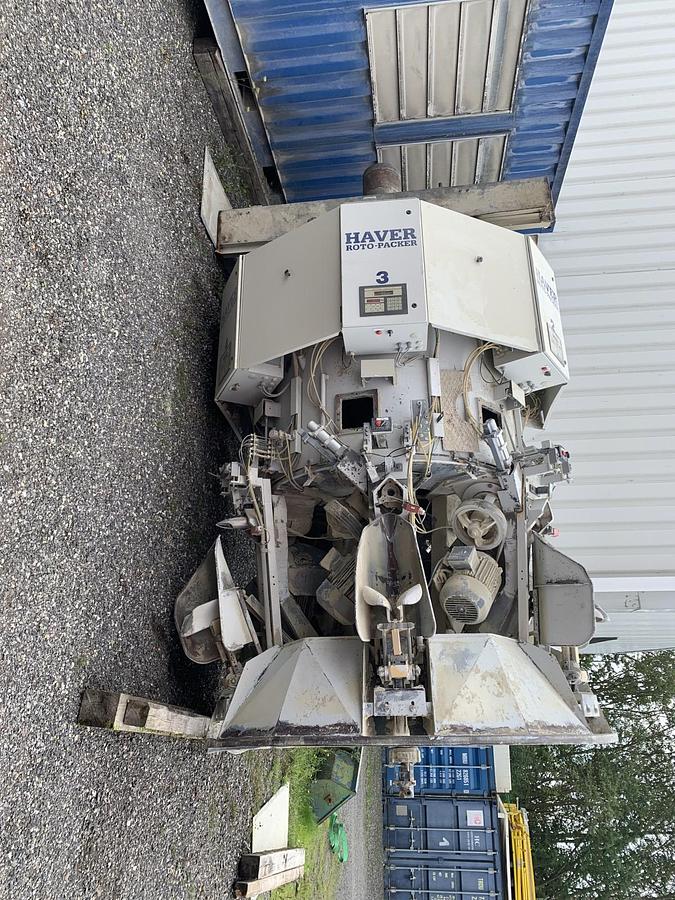Used HAVER & BOECKER  6 Nozzle Bagging plant