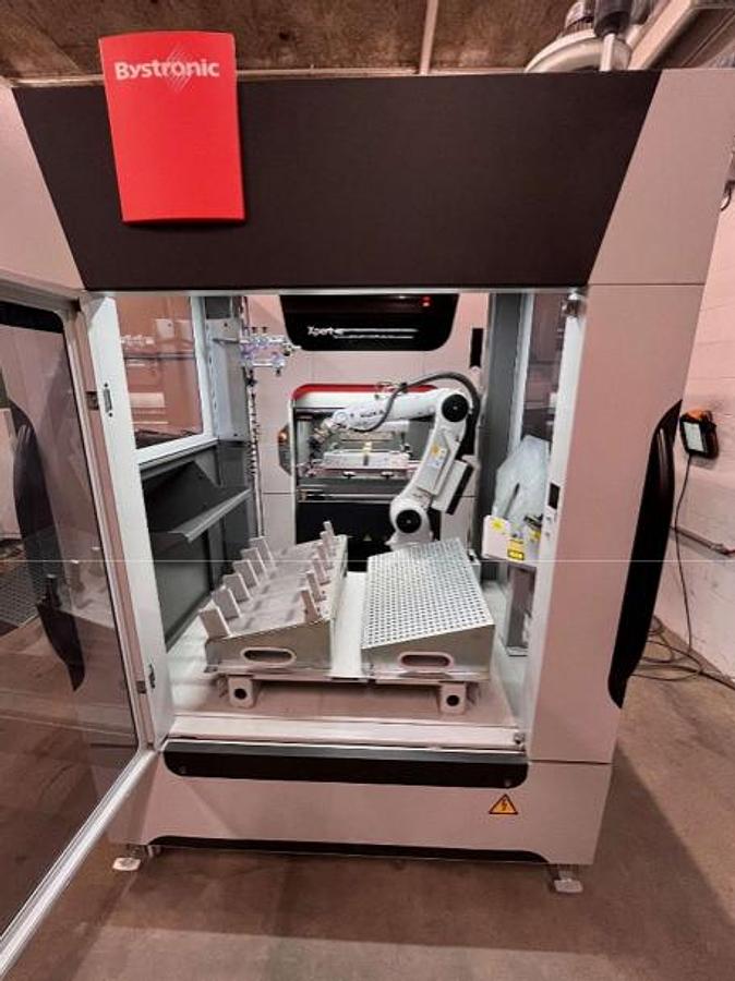Used 2019 Bystronic Xpert 40/1030 with KUKA Robot Cell