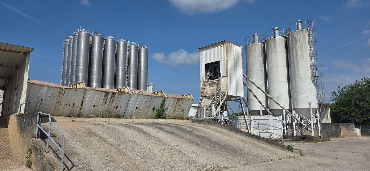 Used ELBA Two used ready-mixed concrete plants for sale