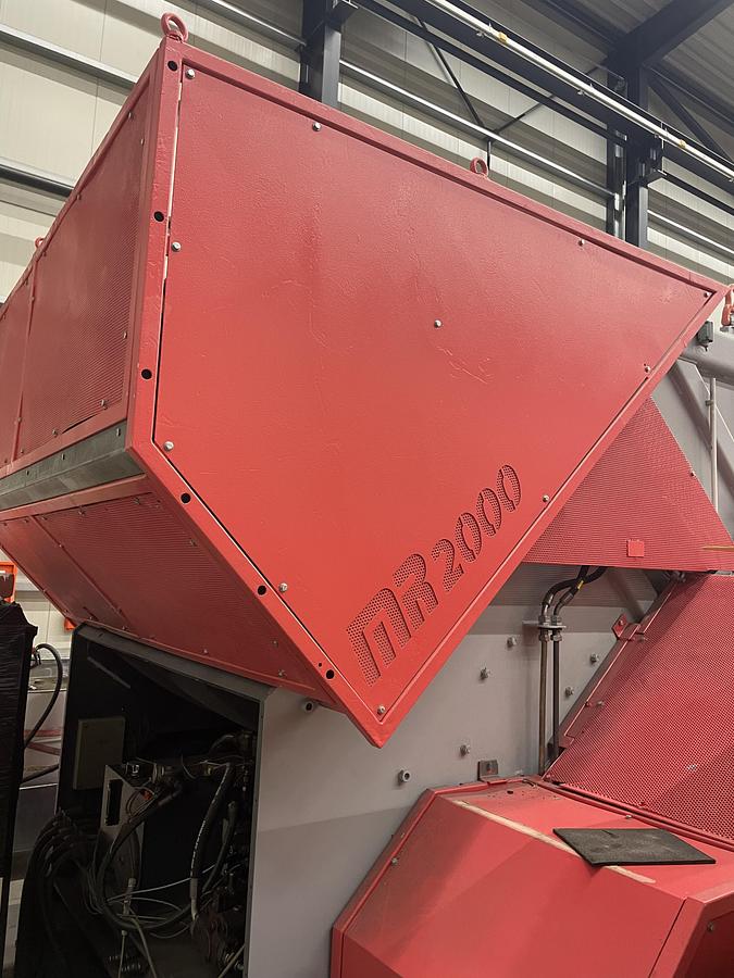 Used 2000 UNTHA MR2000