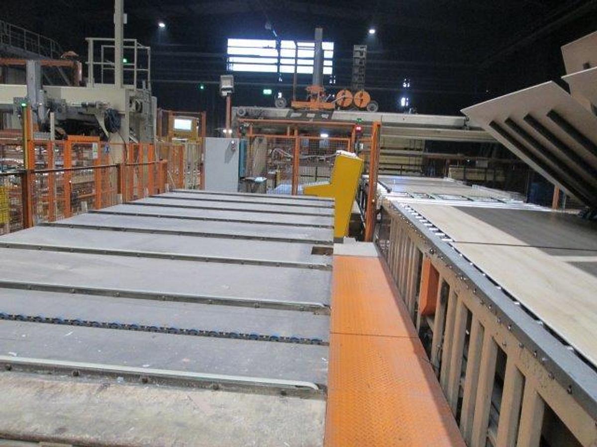 Used 2001 Wemhoener DEK 06 Single-Level Short-Cycle Press