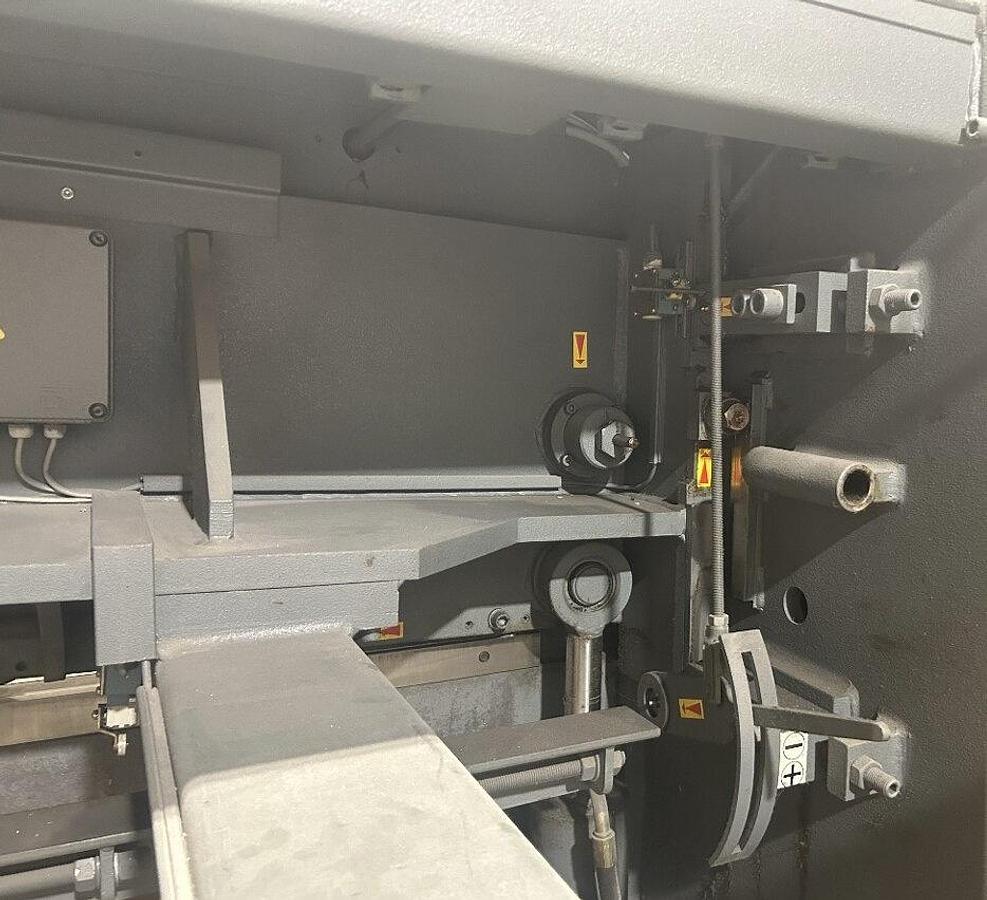 Used 2003 HACO TS 2006