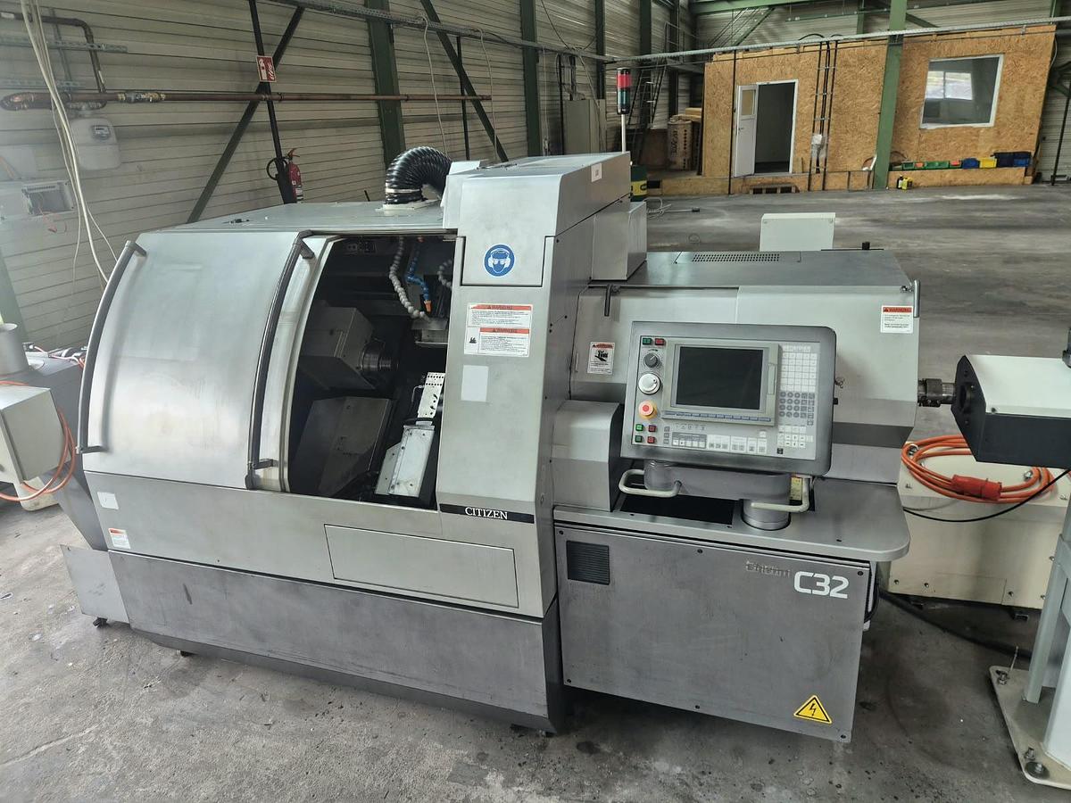 Used  2006  Citizen  Cincom C32 CNC Lathe with LNS Bar Feeder