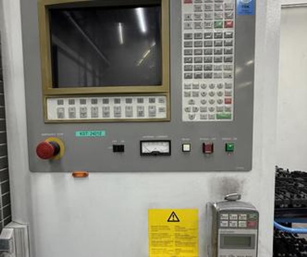 Used 2000 INGERSOLL Center 400 CNC Die Sinking EDM Machine