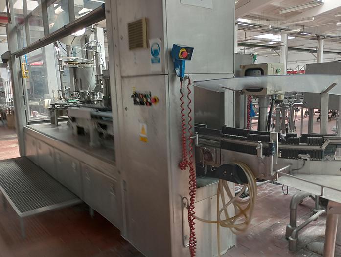 Used BOTTLE FILLING LINE 24.000 bottles/hour