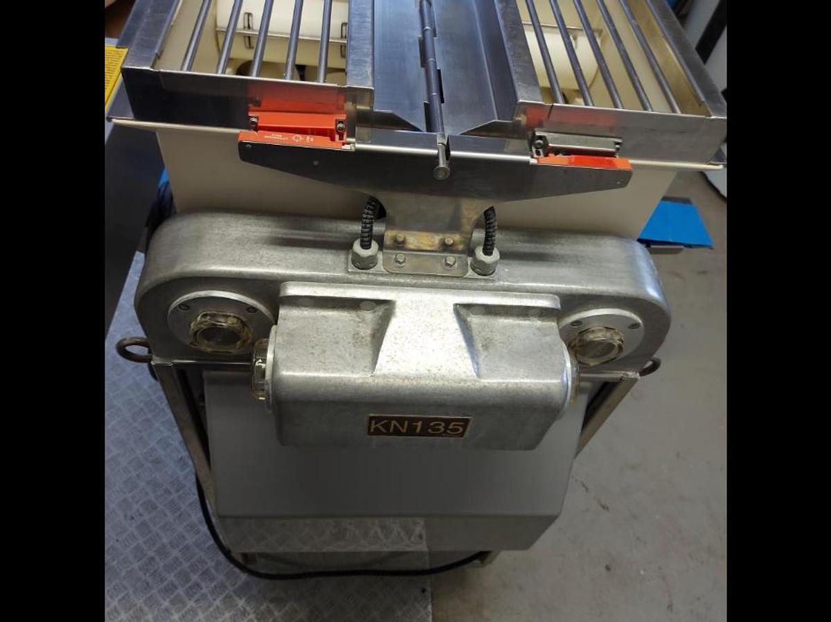 Used 2003 RHEON KN135