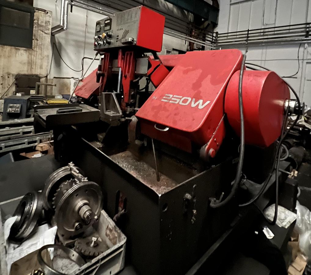 Used 1991 Amada HA 250 W