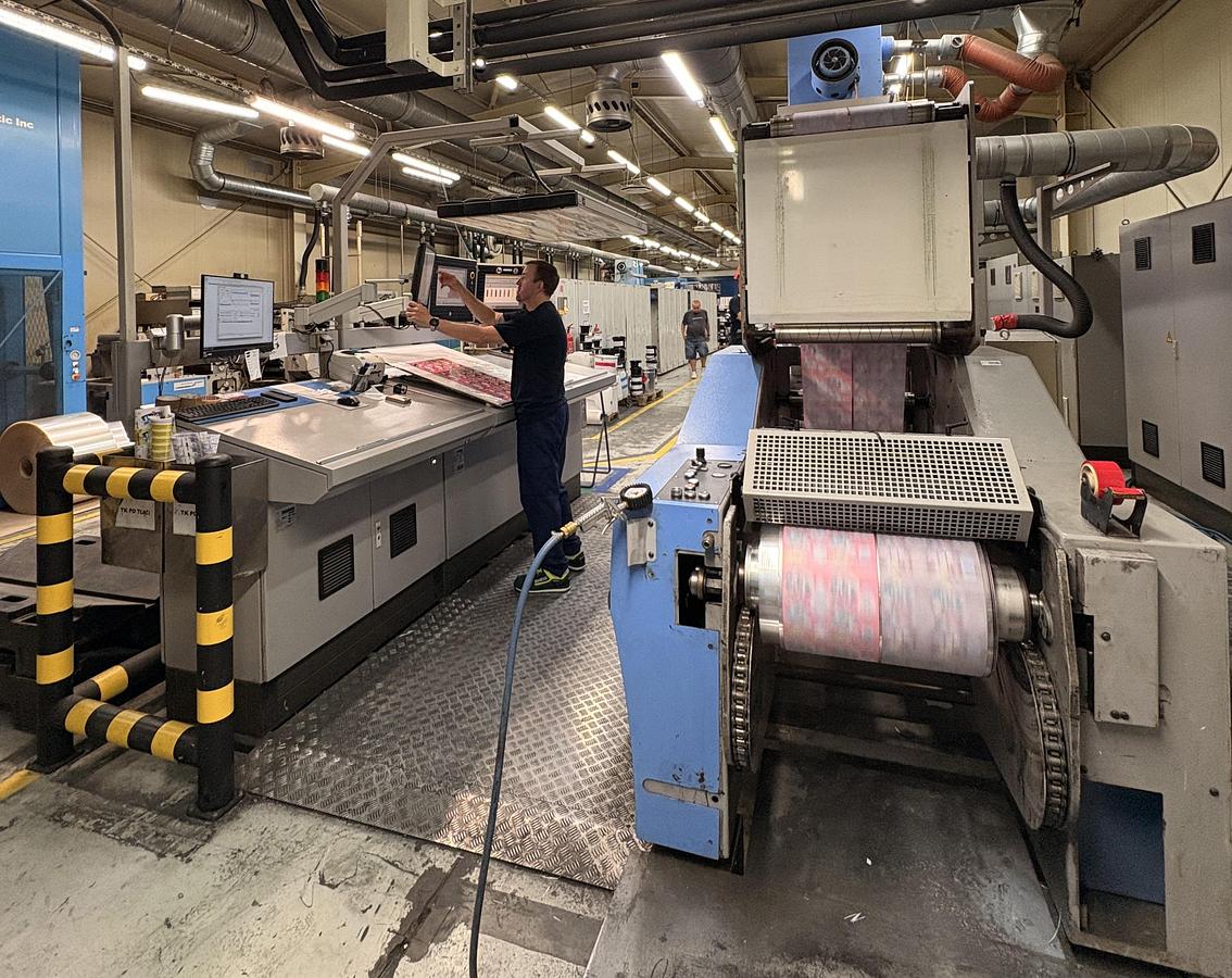 Used 2012 Müller Martini Alprinta 52 V