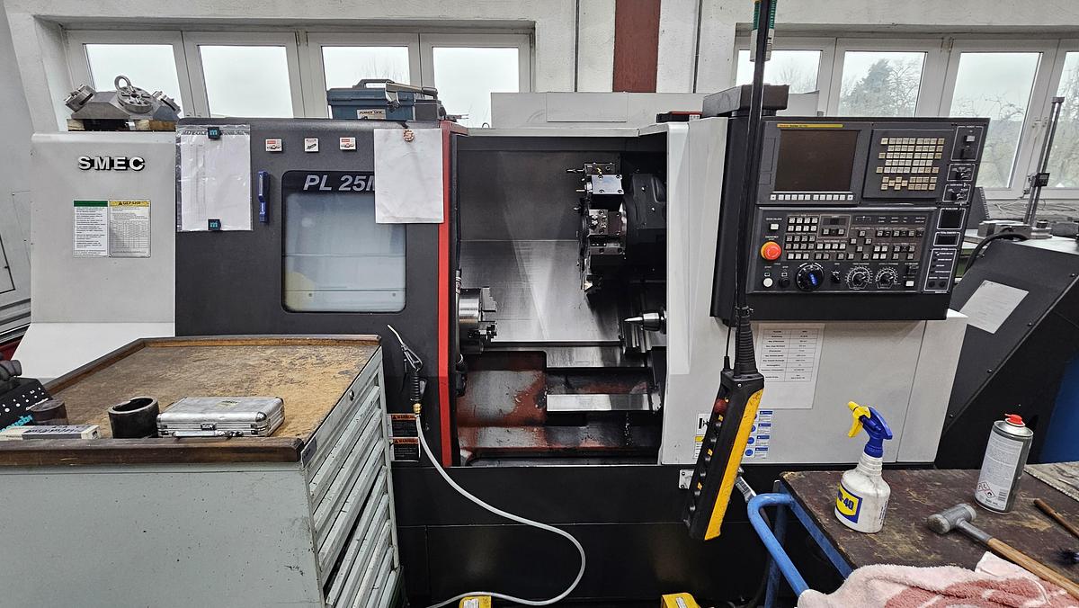 Used 2017 SMEC PL 25 M Lathe
