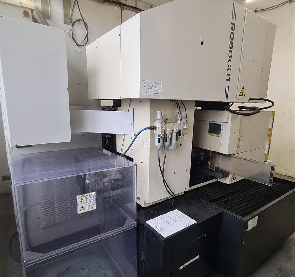 Used 2018 Fanuc Robocut C 600 i