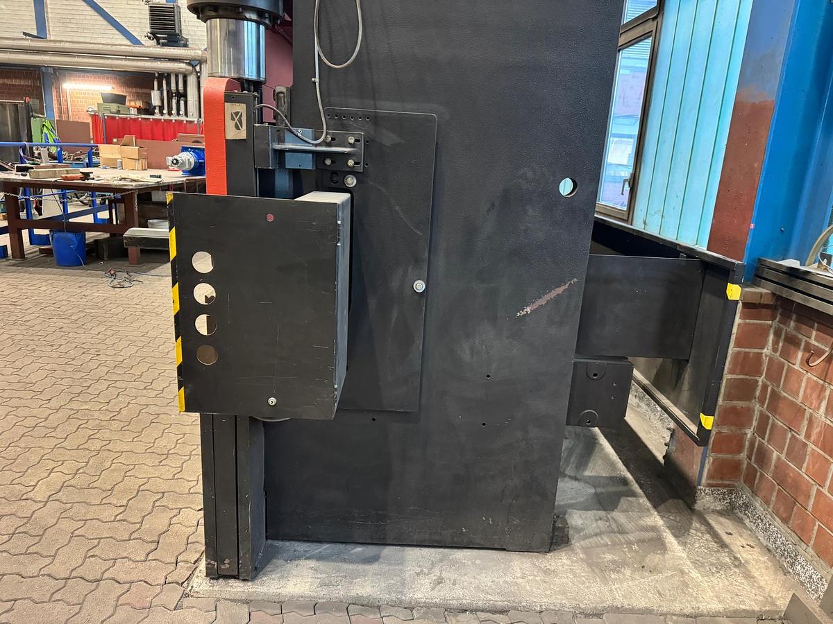 Used 1990 Amada STPC